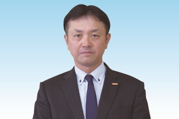 筑西横塚店長