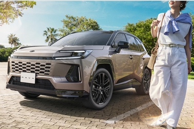 【モデル入り素材】Z（プラグインハイブリッド）